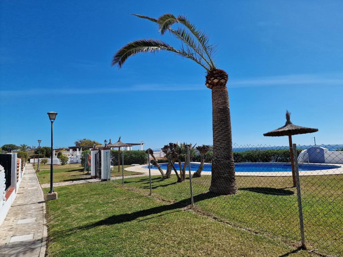 Villa D&D Torrox Exteriör bild